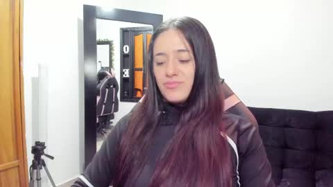 antonella  online show from 5, 3, 2025