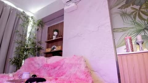 Antonella Rossi online show from 7, 6, 2026