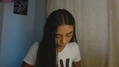 Snapshot of antonellaandnoah chatting on 4, 12, 2024 AntonellaAndNoah online show from 4, 12, 2024