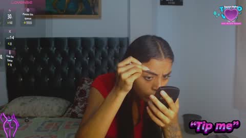 Snapshot of antonellaandnoah chatting on 5, 12, 2024 AntonellaAndNoah online show from 5, 12, 2024