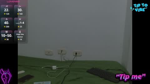 Snapshot of antonellaandnoah chatting on 8, 2, 2025 AntonellaAndNoah online show from 8, 2, 2025