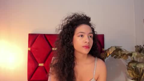 Snapshot of antonellahall_ chatting on 21, 10, 2025 AntonellaHall online show from 21, 10, 2025