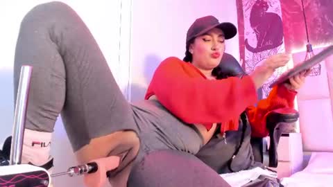 Snapshot of antonellaqueeen chatting on 10, 6, 2026 ANTONELLE online show from 10, 6, 2026