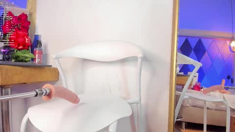 Snapshot of antonellarussel chatting on 17, 11, 2025 Antonella Russel online show from 17, 11, 2025