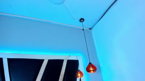 A N T O N E L L E  online show from 26, 1, 2025