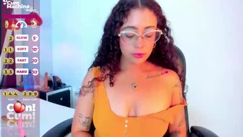 A N T O N E L L E  online show from 26, 2, 2025