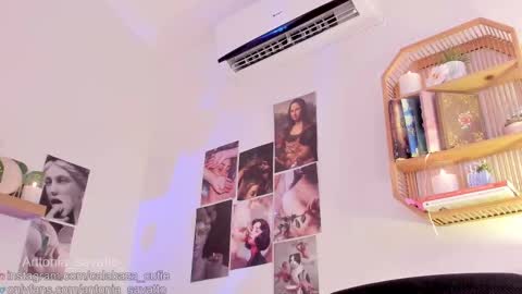 Snapshot of antonia_savatto_ chatting on 25, 9, 2025 o ANTO online show from 25, 9, 2025