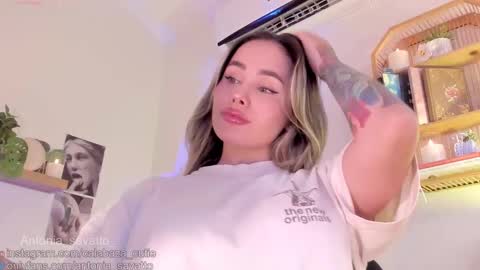 Snapshot of antonia_savatto_ chatting on 29, 9, 2025 o ANTO online show from 29, 9, 2025