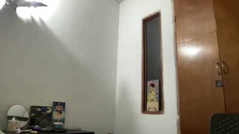 Antonia online show from 2, 2, 2025