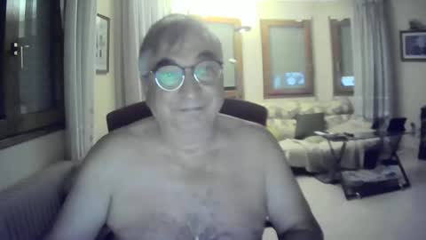 Snapshot of antonio2605 chatting on 9, 9, 2025 Antonio online show from 9, 9, 2025