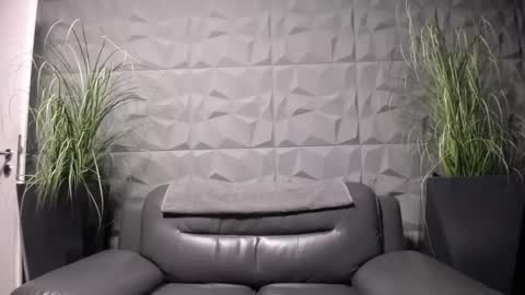 HI My name is Antonio online show from 5, 2, 2025