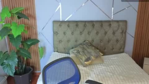 Antonella online show from 16, 4, 2026