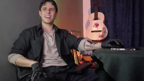 antonnello_ online show from 18, 4, 2026