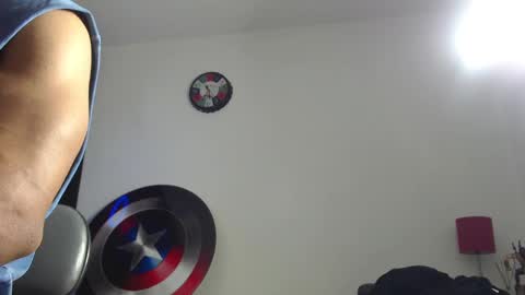 Instagram miguelangel1802  online show from 9, 3, 2025