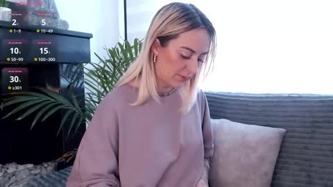 Antonia online show from 8, 10, 2025