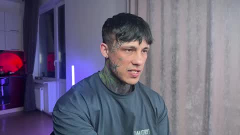 Tom online show from 19, 4, 2026