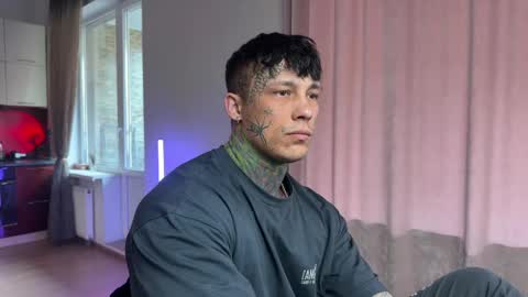 Tom online show from 20, 4, 2026