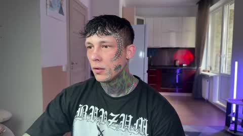 Tom online show from 23, 4, 2026