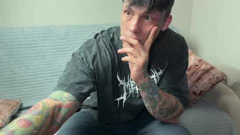 Tom online show from 25, 4, 2026