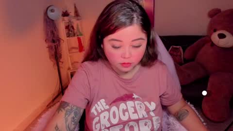   Independent model  online show from 22, 1, 2025