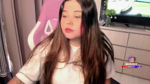   Independent model  online show from 28, 11, 2025