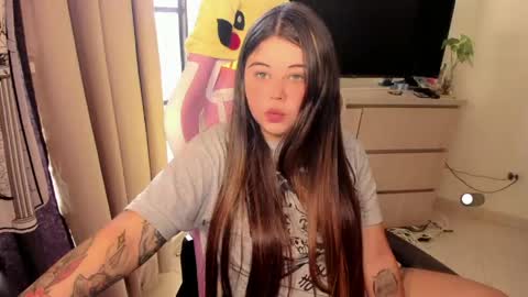   Independent model  online show from 28, 4, 2026