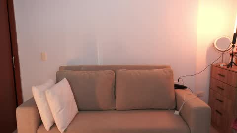 anya online show from 20, 4, 2026