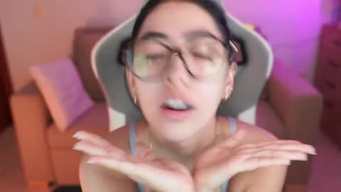 anya online show from 26, 7, 2026