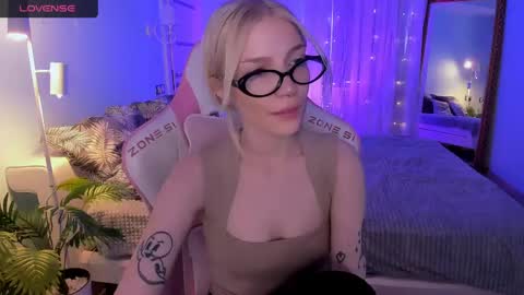 Anya online show from 19, 4, 2026