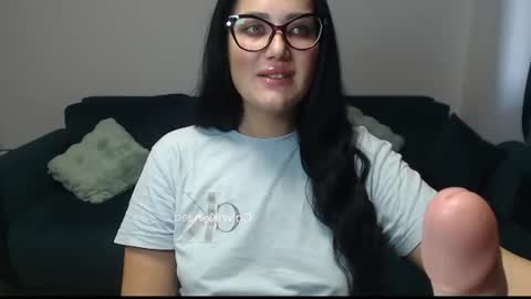Snapshot of anyevyy chatting on 7, 7, 2026 AnyEvyy online show from 7, 7, 2026