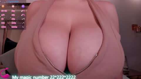 Snapshot of anyi_sweet_titss chatting on 30, 4, 2026 Anyi online show from 30, 4, 2026