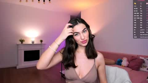 Anysa Smith online show from 23, 4, 2026