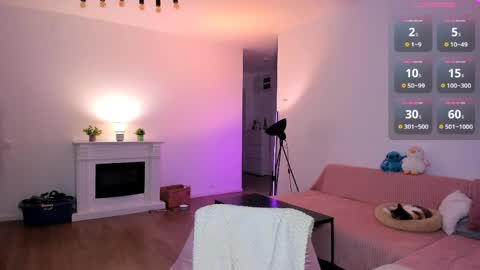 Anysa Smith online show from 8, 6, 2026