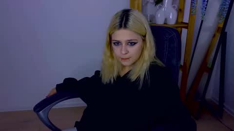 ApheliaStar online show from 31, 10, 2025