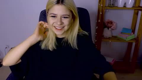 ApheliaStar online show from 8, 11, 2025