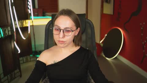 APHEX QUEEN online show from 4, 2, 2025