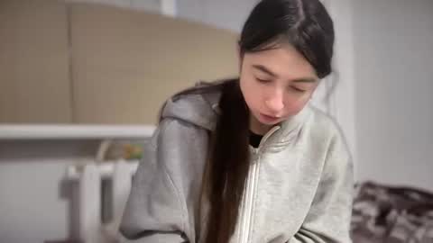 aphr0dite22 online show from 2, 2, 2026