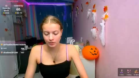 Snapshot of aphrodite_wow_ chatting on 12, 11, 2025 Aphrodite online show from 12, 11, 2025