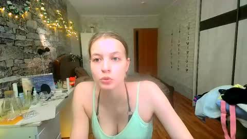 Aphrodite online show from 28, 4, 2026