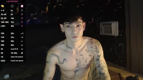 Snapshot of apolo01_ chatting on 13, 12, 2025 Apolo online show from 13, 12, 2025