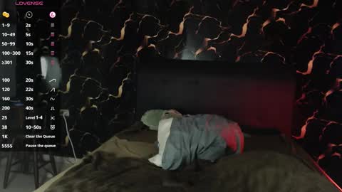 Snapshot of apolo01_ chatting on 23, 12, 2025 Apolo online show from 23, 12, 2025