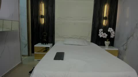   online show from 22, 4, 2026