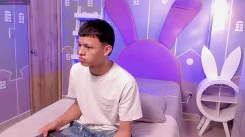   online show from 29, 4, 2026