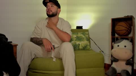 Lola  Apolo online show from 6, 10, 2025