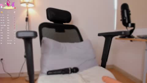 Snapshot of apoteosis_ chatting on 28, 2, 2025 Apo online show from 28, 2, 2025