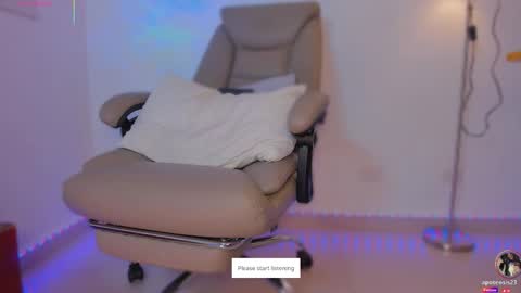 Snapshot of apoteosis_ chatting on 28, 11, 2025 Apo online show from 28, 11, 2025