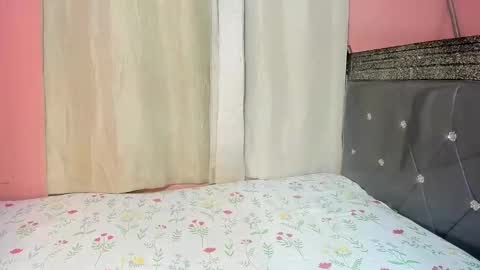 Snapshot of apple2561 chatting on 6, 3, 2026 apple2561 online show from 6, 3, 2026