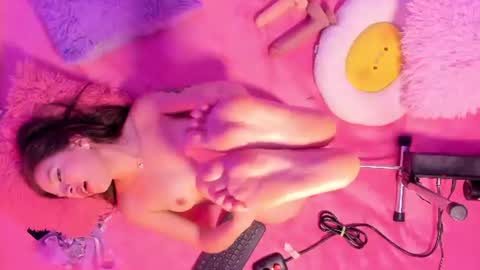 Lily online show from 11, 7, 2026