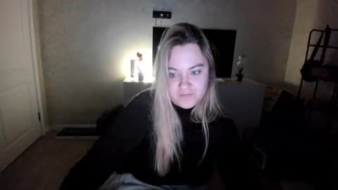 Snapshot of appleyummybuns chatting on 11, 11, 2025 appleyummybuns online show from 11, 11, 2025