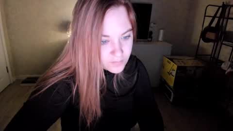 Snapshot of appleyummybuns chatting on 29, 11, 2025 appleyummybuns online show from 29, 11, 2025